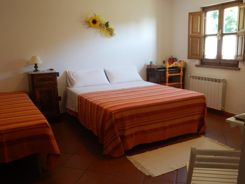 Il Girasole Bed and Breakfast Fosdinovo Værelse billede